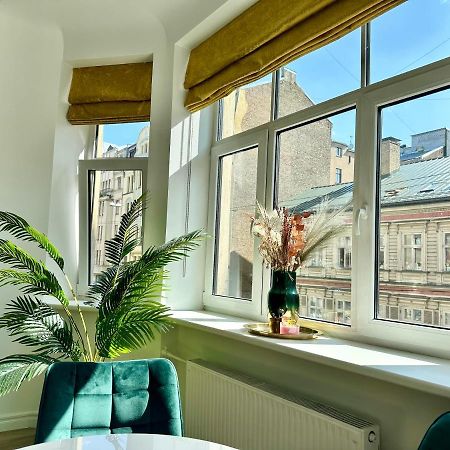 Gertrude'S Heart Apartment Riga Bagian luar foto
