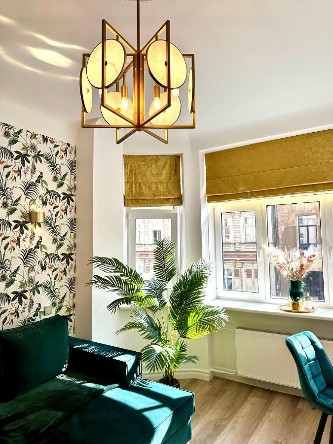 Gertrude'S Heart Apartment Riga Bagian luar foto