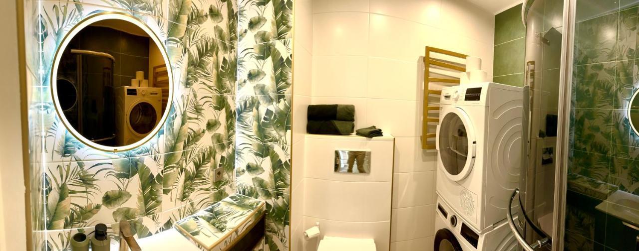 Gertrude'S Heart Apartment Riga Bagian luar foto